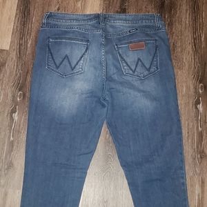 Wrangler skinny embroidered jeans 13 /31